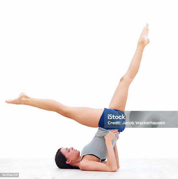 Foto de Bela Jovem Mulher Sexercitando e mais fotos de stock de Academia de ginástica - Academia de ginástica, Adulto, Aperfeiçoamento Pessoal