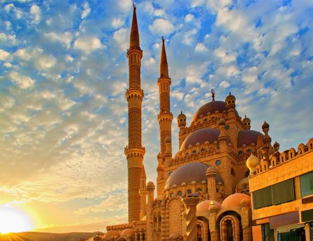 mezquita masjid al sahaba - sharm el sheikh, egipto - cairo egypt mosque minaret fotografías e imágenes de stock