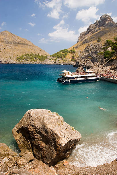 istock Marina of Port de Soller 147017091