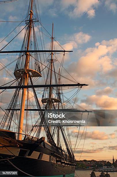 Constelação Windjammer Ao Pôr Do Sol - Fotografias de stock e mais imagens de Baltimore - Maryland - Baltimore - Maryland, Museu, Computação Gráfica