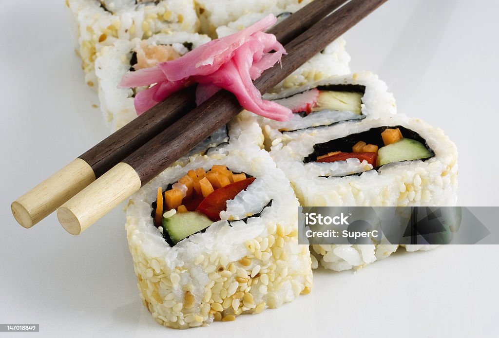 Piatto di Sushi - Foto stock royalty-free di Alga marina