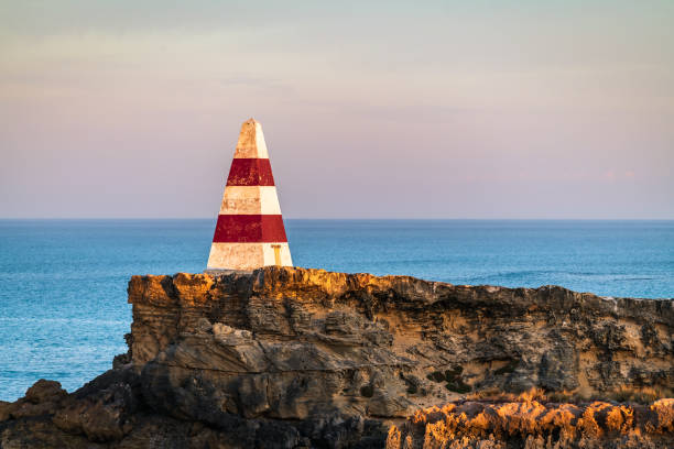 istock The Robe Obelisk at sunrise viewed towards the ocean 1470214576