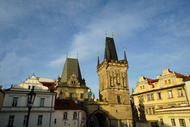 piękny widok architektoniczny na stare miasto w pradze. - prague czech republic charles bridge famous place zdjęcia i obrazy z banku zdjęć