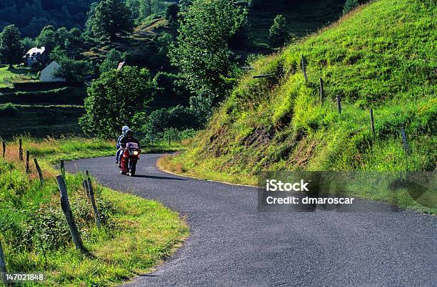 Motosurpetite Trasy - zdjęcia stockowe i więcej obrazów Cantal - Cantal, Francja, Asfalt