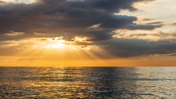 istock Fantastic sunrise at the sea 1470245618