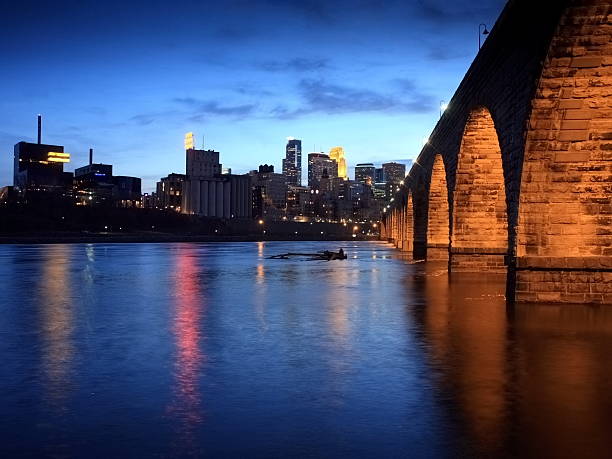 istock Stone Arch bridge in downtown Minneapolis 147025976