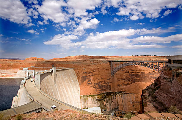 Dam - foto de stock