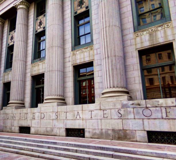 istock Federal United States Courthouse 1470277998