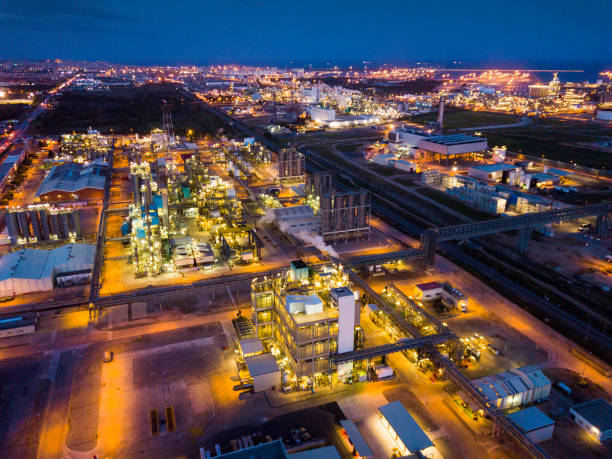 istock Chemical plant at Tarragona 1470279108