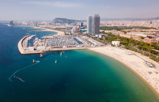 istock Image of seaside of Barcelona 1470280140