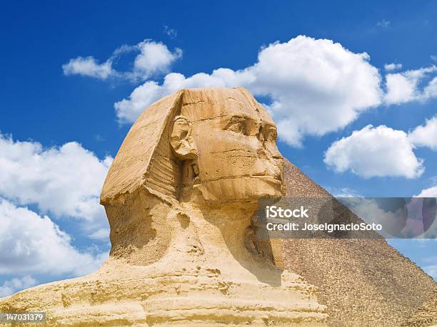 La Esfinge En Giza Foto de stock y más banco de imágenes de Arquitectura - Arquitectura, Asia Occidental, Ciudades capitales