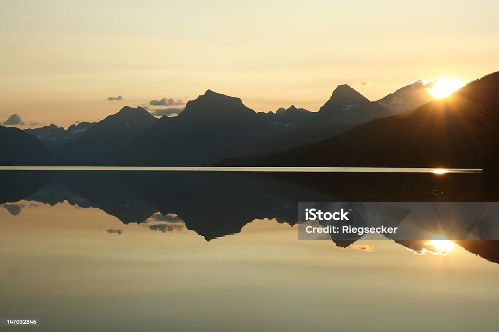 Sonnenaufgang über den Bergen - Lizenzfrei Berg Stock-Foto