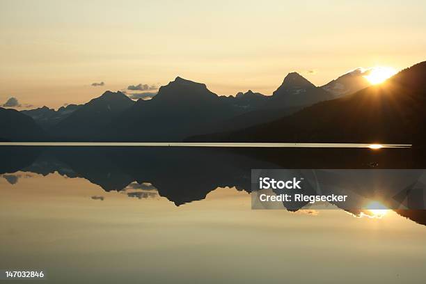 Sonnenaufgang Über Den Bergen Stockfoto und mehr Bilder von Berg - Berg, Berggipfel, Extremlandschaft