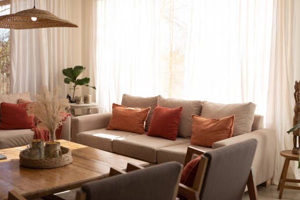 istock Decorated living-room 1470331044
