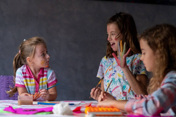 istock Girls have fun drawing with watercolors 1470331534