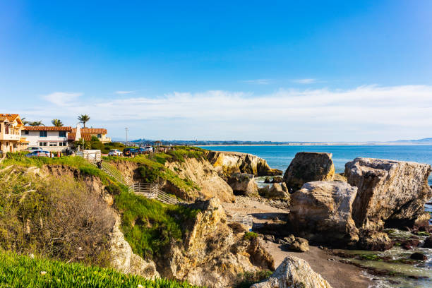 istock The wonderful cliffs of California coast 1470332290