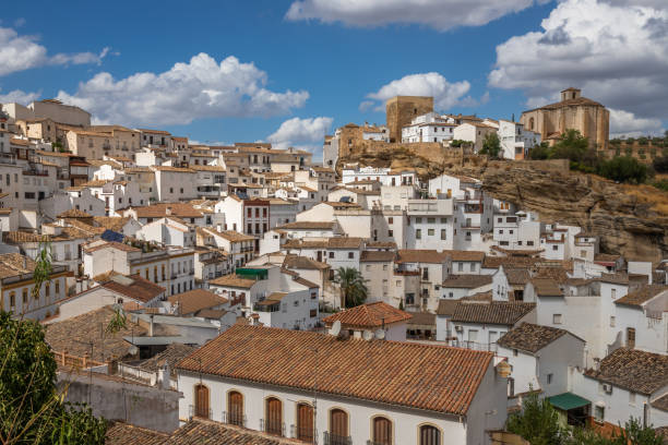istock View of Setenil de las Bodegas 1470342230