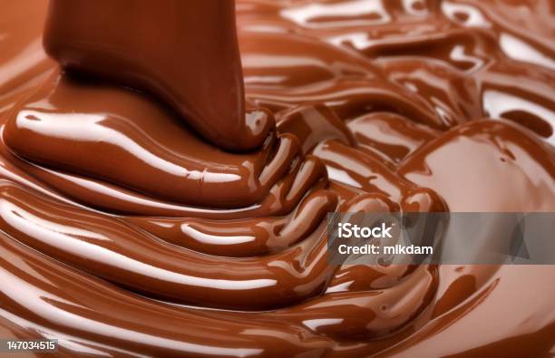Foto de Fluxo De Chocolate e mais fotos de stock de Chocolate - Chocolate, Comida, Derreter