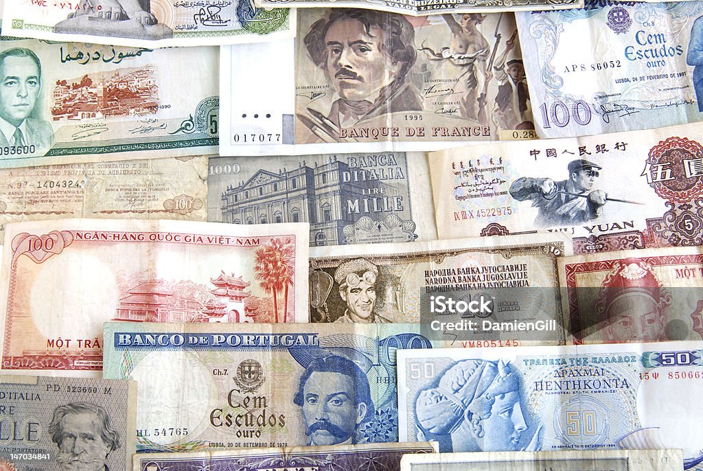 L'argent de partout dans le monde - Photo de Activité bancaire libre de droits