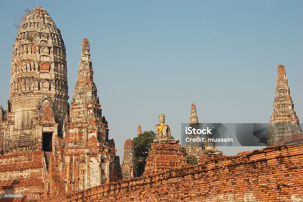 Wat Chiawatthaharam, en Ayuthaya en Tailandia - Foto de stock de Antiguo libre de derechos