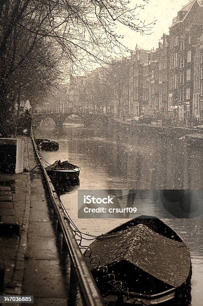 アムステルダムセピア - アムステルダムのストックフォトや画像を多数ご用意 - アムステルダム, オランダ, カナルハウス