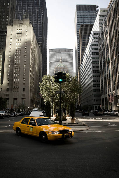 Yello Cab turning at Park Avenue, New york