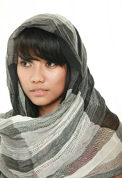 istock asian muslim woman 147039114