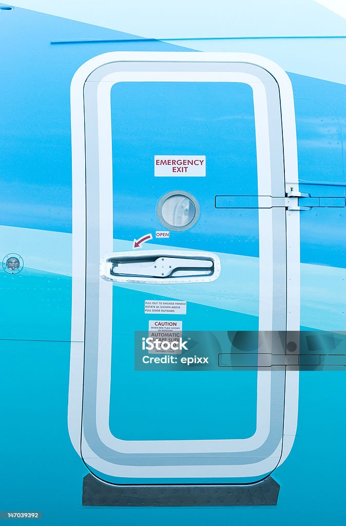 Notausgang auf Flugzeug - Lizenzfrei Fahrzeugtür Stock-Foto