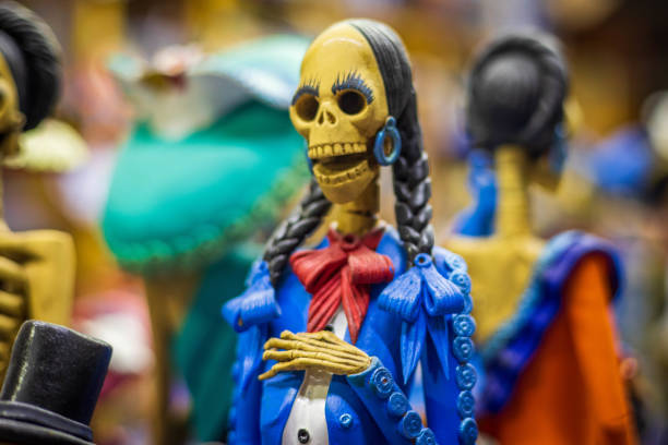 멕시코 칼라 카스 판매 - day of the dead mexico bride human skeleton 뉴스 사진 이미지