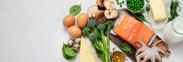 alimentos ricos en vitamina d. alimentos saludables que contienen vitamina d. - vitamin d fotografías e imágenes de stock
