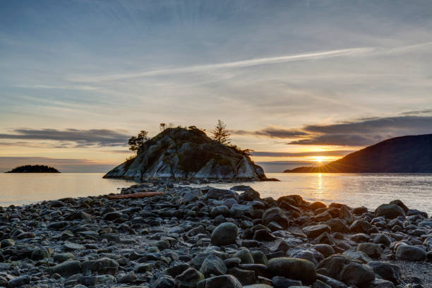 istock Sunset view, West Vancouver, BC, Canada 1470416812