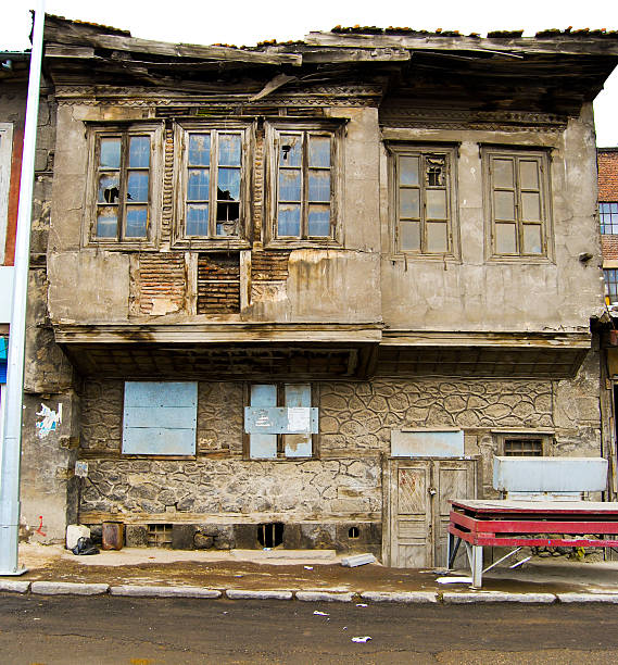 istock former Erzurum Houses 147042369
