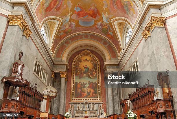 Cattedrale - Fotografie stock e altre immagini di Altare - Altare, Ambientazione interna, Antico - Condizione