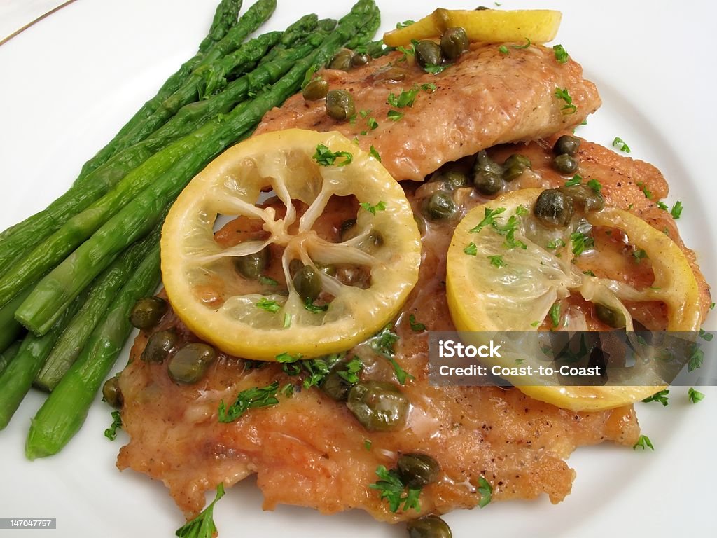 Italiano Piccata di pollo - Foto stock royalty-free di Piccata di pollo