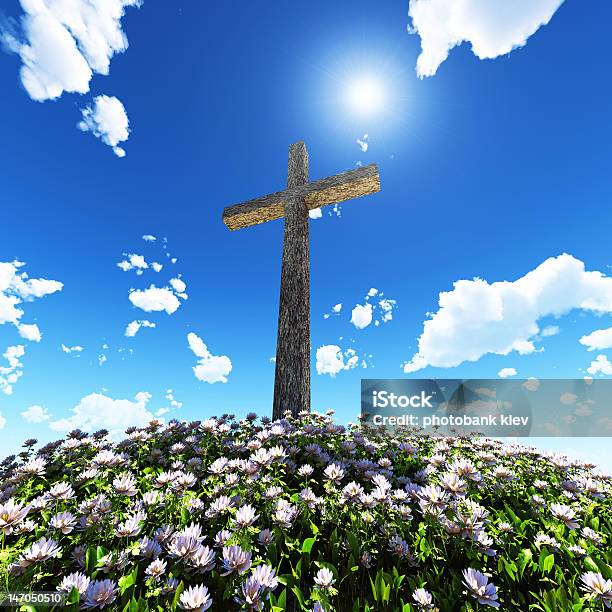 Kreuz Von Blumen Stockfoto und mehr Bilder von Kreuz - Form - Kreuz - Form, Kreuz - religiöses Symbol, Blume