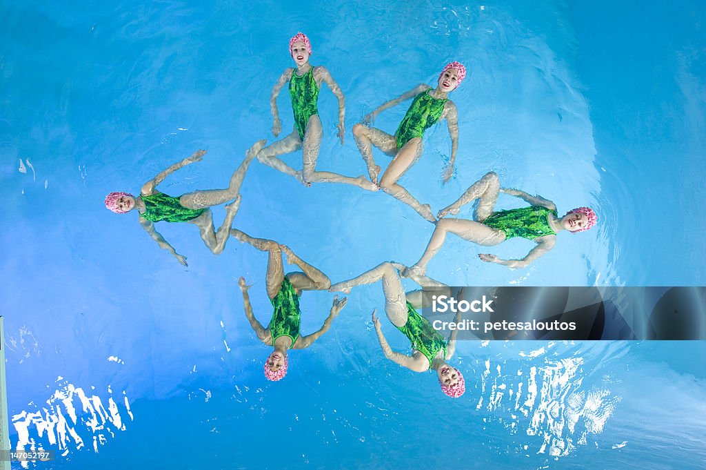 Die Zwillingsschwestern - Lizenzfrei Synchronschwimmen Stock-Foto