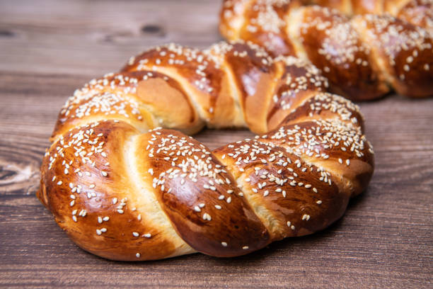 istock Sesame Milk Bread in a Crown 1470528757