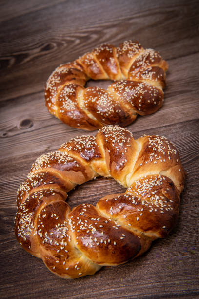 istock Sesame Milk Bread in a Crown 1470529008