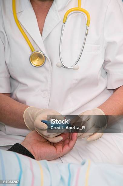 血糖値検査 - インシュリンのストックフォトや画像を多数ご用意 - インシュリン, ヘルスケアと医療, 人の指