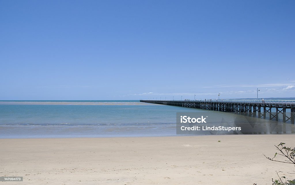 ビーチや桟橋でハーヴェイベイ、クイーンズランド（オーストラリア） - オーストラリアのロイヤリティフリーストックフォト