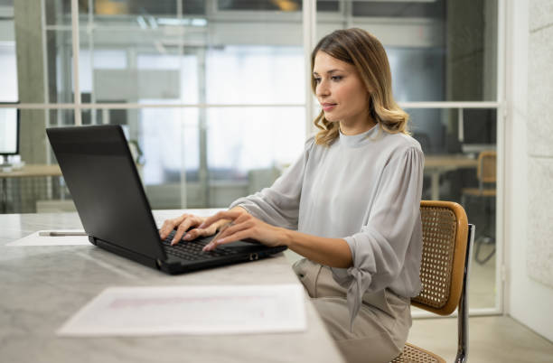 istock Business Woman In Office 1470547962