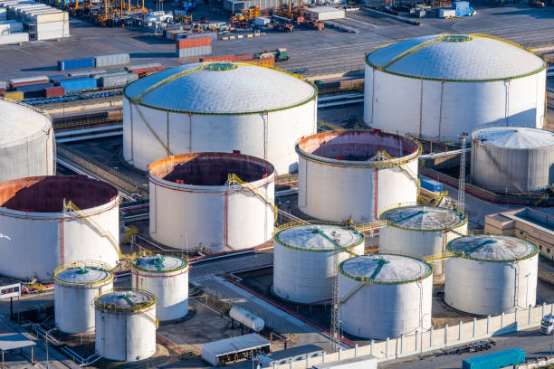 istock White oil storage tanks 1470560009