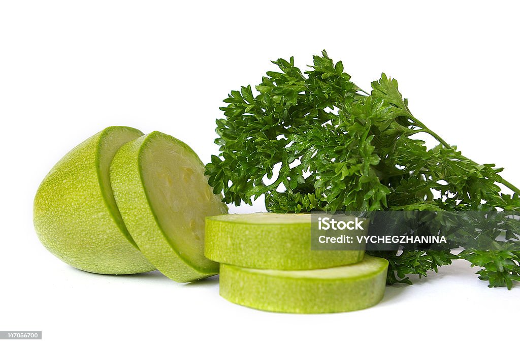 Необработанными zucchin и петрушка - Стоковые фото Без людей роялти-фри