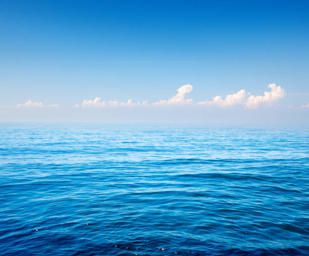 istock Beautiful tropical sea and cloudy sky 1470585234