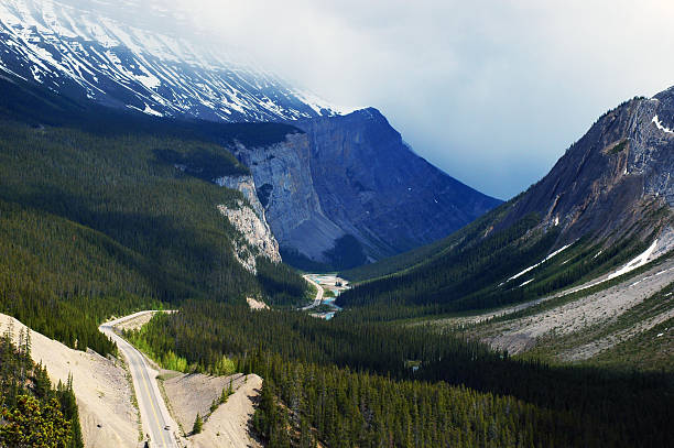 Road hasta Valley - foto de stock