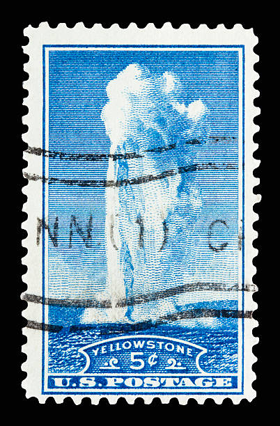 istock Old Faithful 1934 147060087