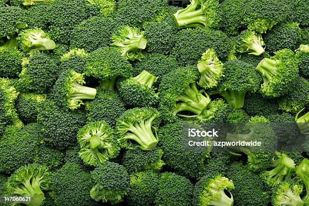 Brokkoli Stockfoto und mehr Bilder von Brokkoli - Brokkoli, Bildhintergrund, Gemüse