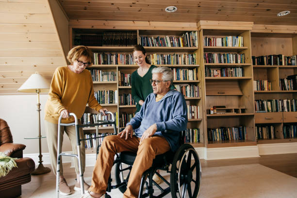istock Taking care of aging parents 1470608221