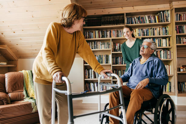 istock Taking care of aging parents 1470608225