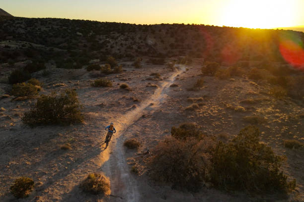 paysage aventure vtt - aerial view albuquerque new mexico usa photos et images de collection